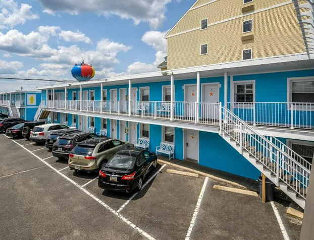 Madison Beach Motel hotel detail image 2