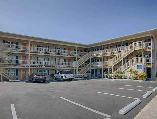 Crystal Sands Motel hotel detail image 1