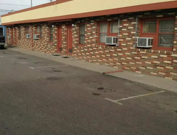 Central Motel Great Falls hotel detail image 4