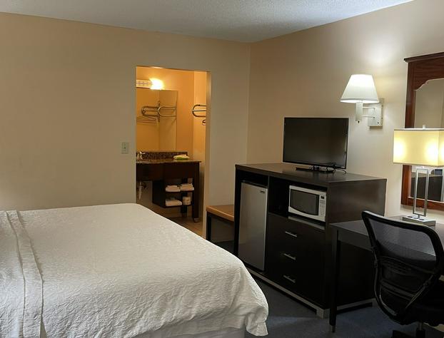 Slumber Inn Of Harrisonville hotel detail image 1