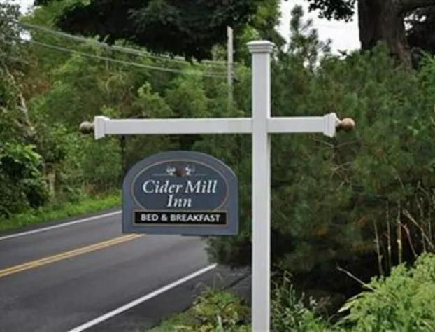 Spruce Moose Lodge hotel detail image 4