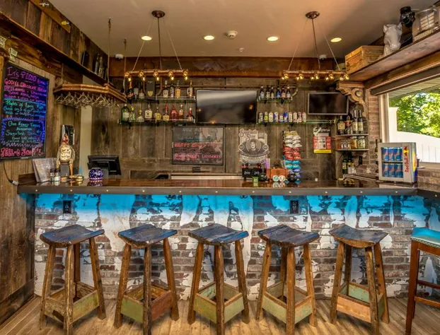 Adventure Suites hotel detail image 3