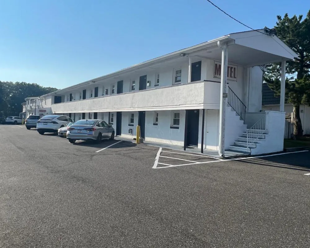 Budget Inn Motel Suites hotel hero