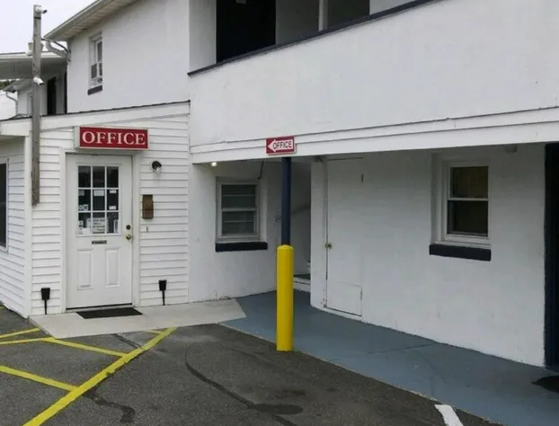 Budget Inn Motel Suites hotel detail image 3