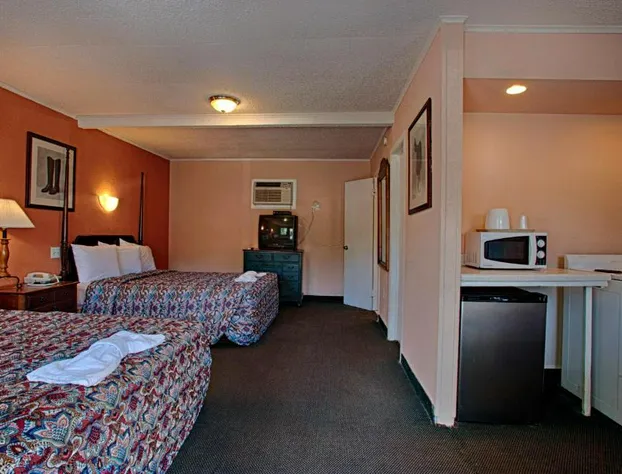 Economy Motel Inn & Suites hotel detail image 3