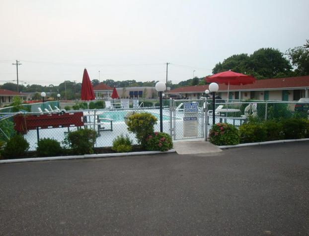 Economy Motel Inn & Suites hotel detail image 2