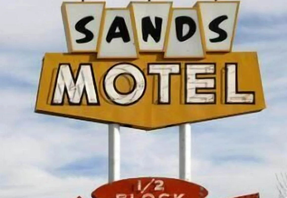Sands Motel hotel hero