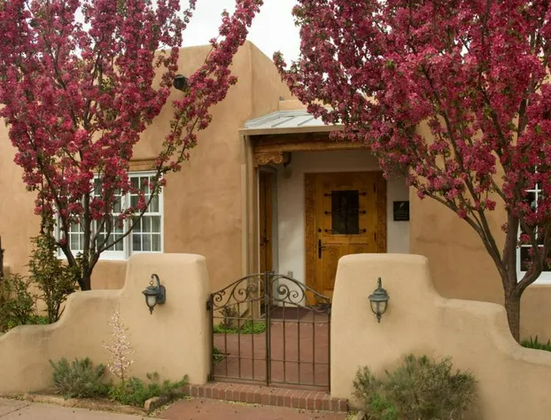 El Farolito Bed & Breakfast Inn hotel detail image 2