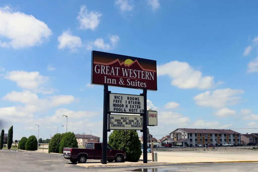 Great Western Inn & Suites hotel hero
