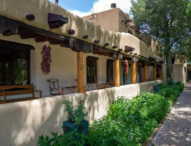 Inn on La Loma Plaza hotel detail image 1