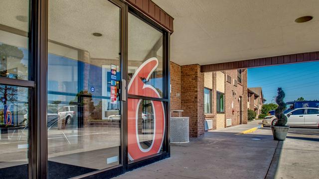 Motel 6 Amherst, NY - Buffalo hotel detail image 3