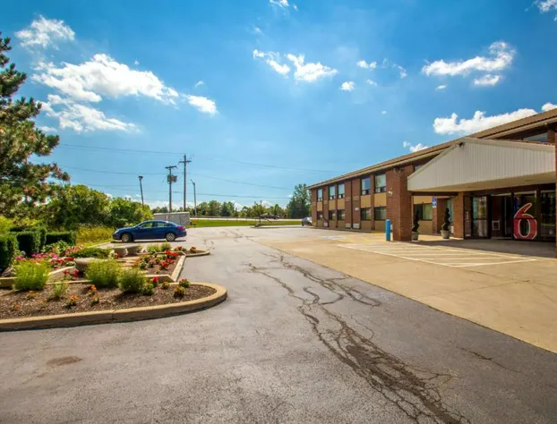 Motel 6 Amherst, NY - Buffalo hotel detail image 1