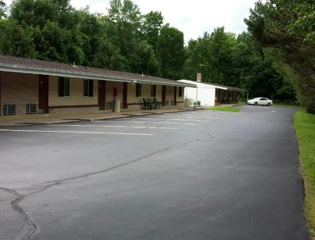 Budget Inn Fairport hotel detail image 1