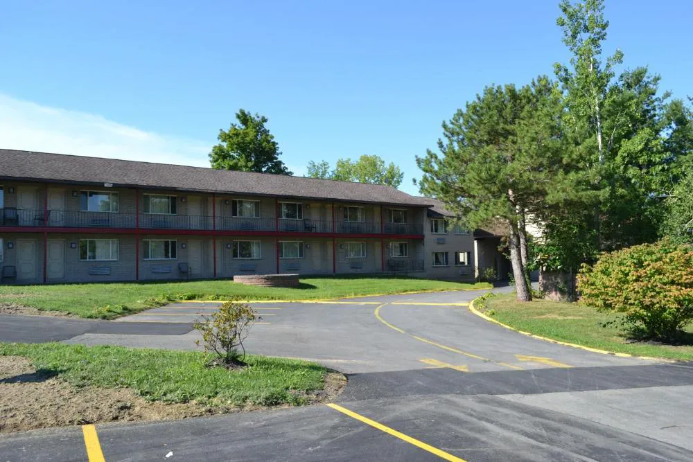 Latham Inn hotel hero