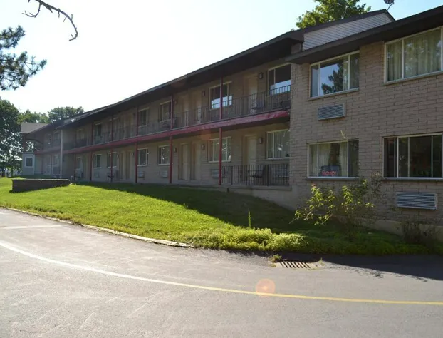 Latham Inn hotel detail image 1