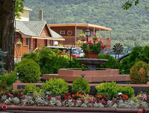 Lake Crest Inn hotel detail image 4