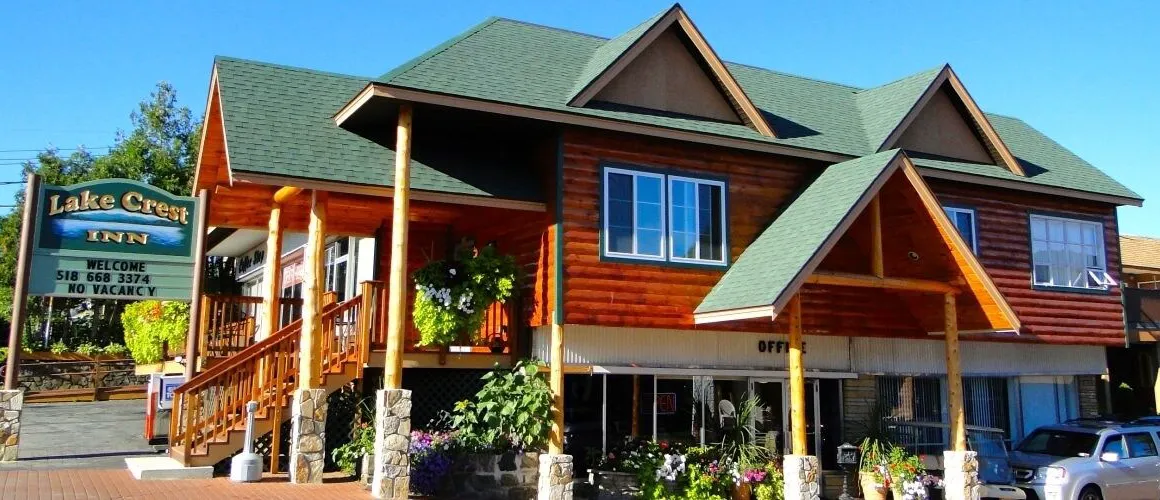 Lake Crest Inn hotel hero