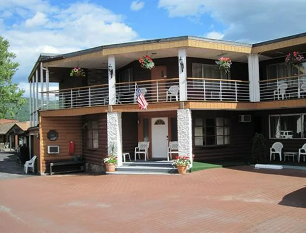 Lake Crest Inn hotel detail image 1