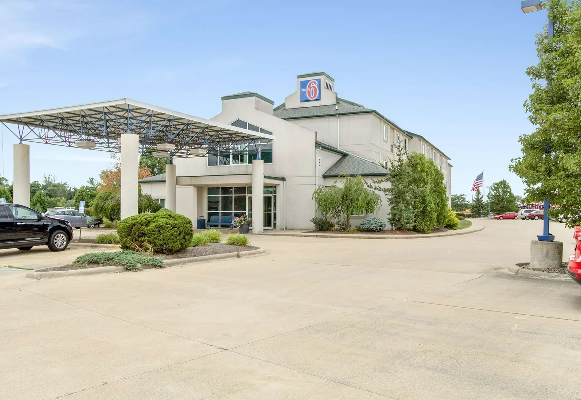 Motel 6 Medina, OH - Cleveland hotel hero
