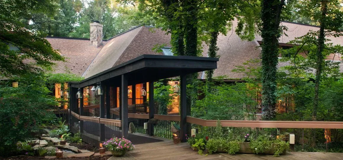 The Inn At Honey Run hotel hero