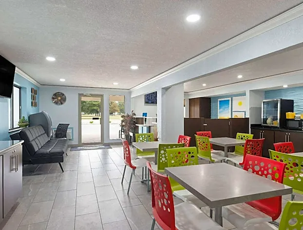 Days Inn by Wyndham Miami hotel detail image 3