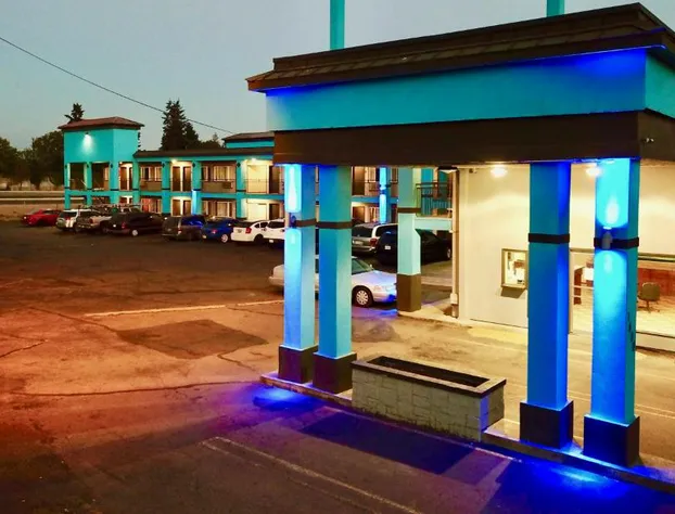 Holiday Lodge Salem,OR hotel detail image 1