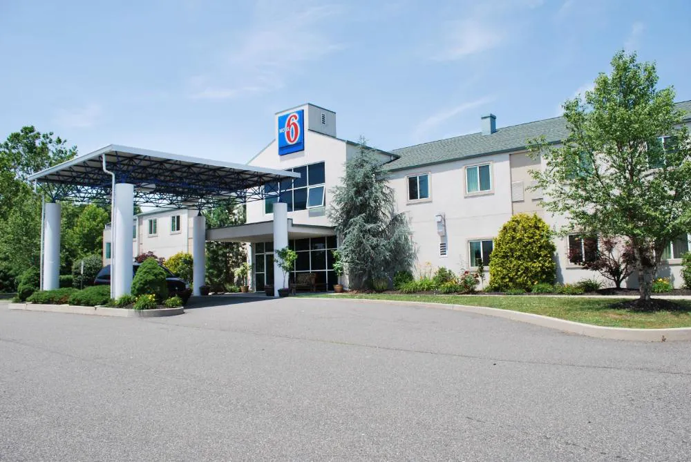 Motel 6 Pottstown, PA hotel hero