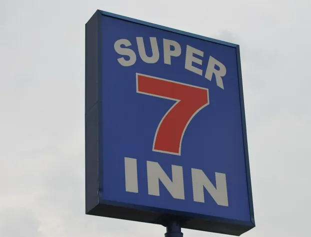 Super 7 Inn hotel detail image 1