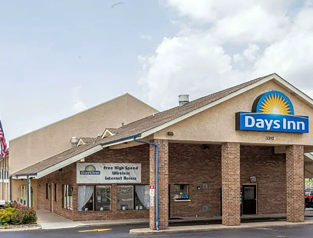 Days Inn by Wyndham Nashville North/Opryland Area hotel detail image 1