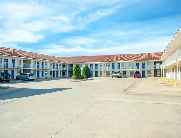 Motel 6 Corsicana, TX hotel detail image 2