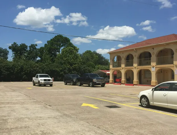 Guest Inn & Suites hotel detail image 2