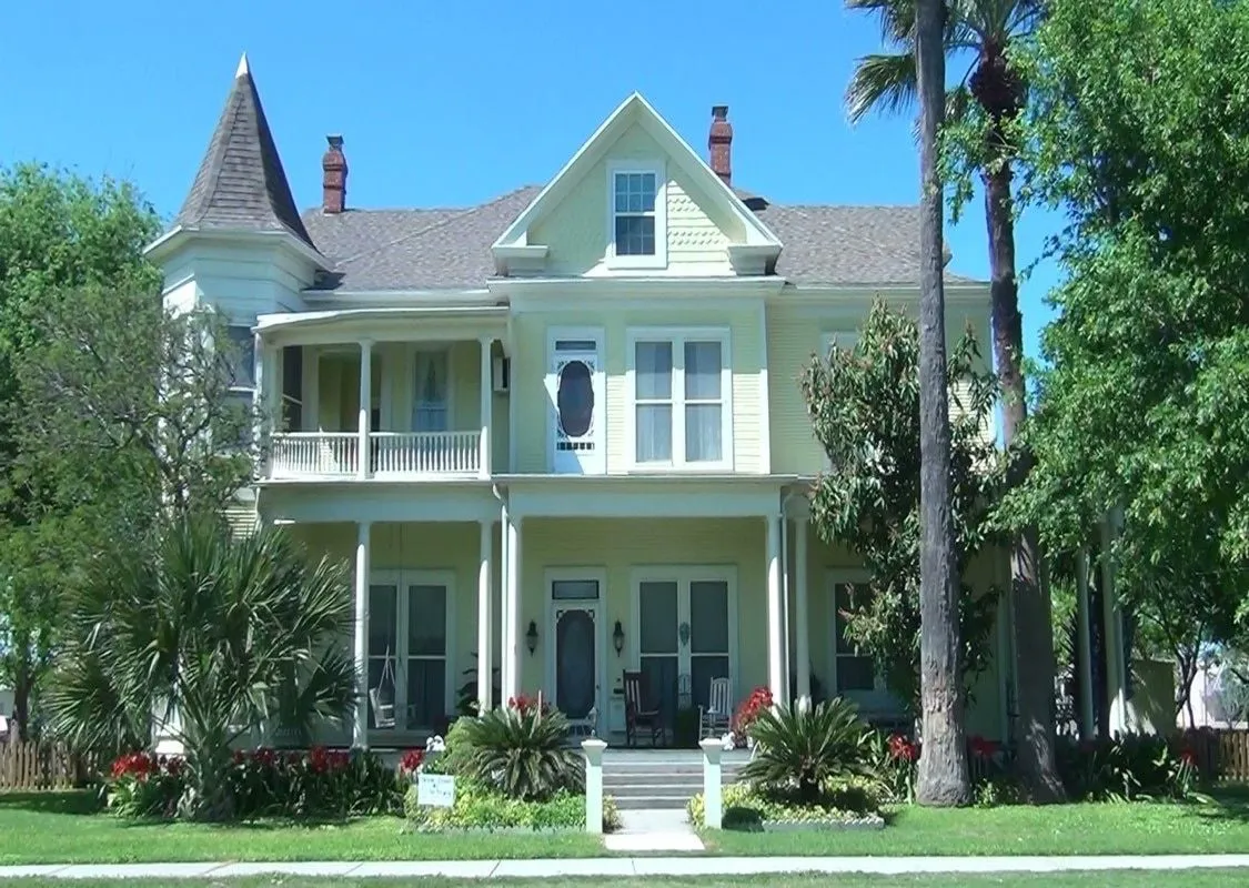 Angel Rose Bed & Breakfast hotel hero