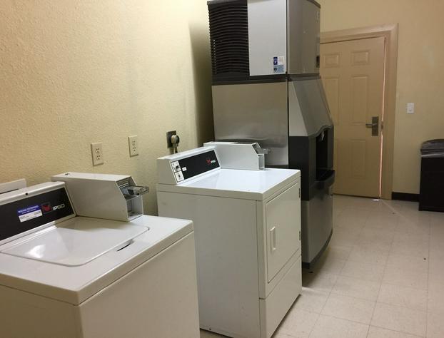 Pearsall Inn & Suites hotel detail image 3