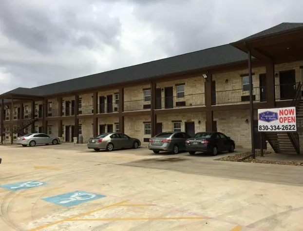 Pearsall Inn & Suites hotel detail image 2