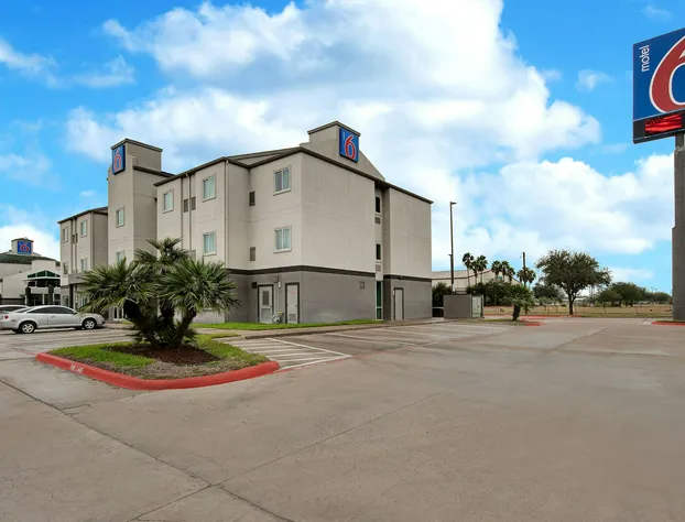 Motel 6 Pharr, TX hotel detail image 1
