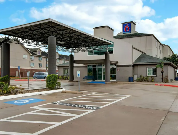 Motel 6 Pharr, TX hotel detail image 1