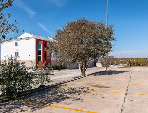 Motel 6 San Antonio, TX - Downtown - Alamo Dome hotel detail image 2