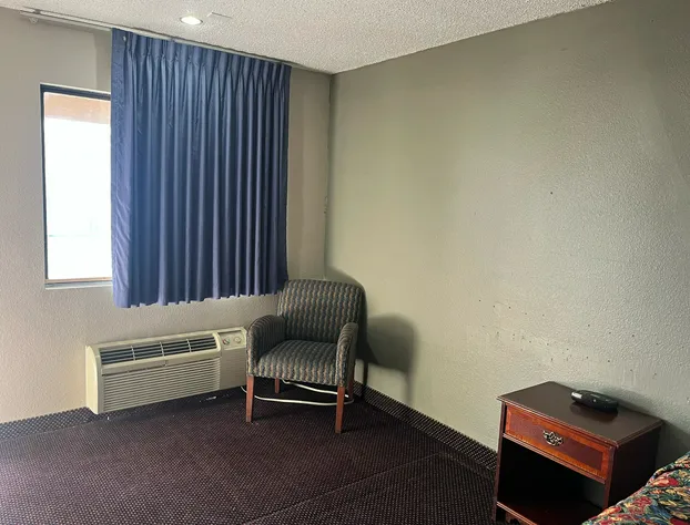 Hallmark Inn and Suites hotel detail image 4