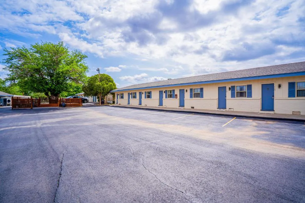 Purple Sage By OYO Snyder TX hotel hero