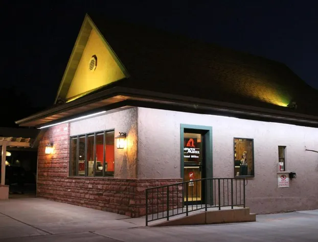 Bowen Motel hotel detail image 3