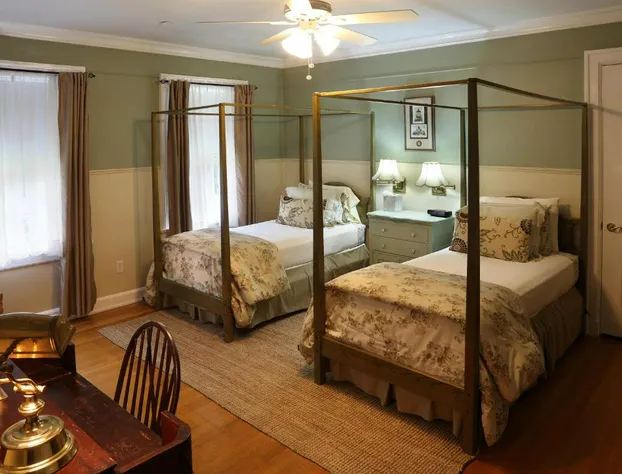 The Lilac Inn hotel detail image 2