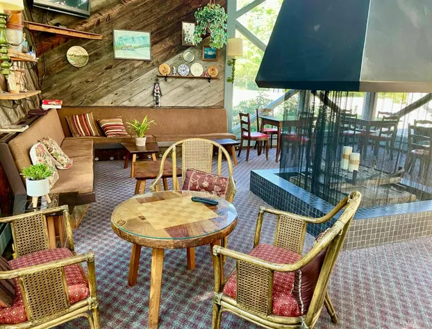 Toll Road Inn hotel detail image 3