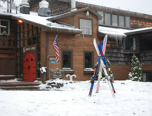 Summit Lodge hotel detail image 1