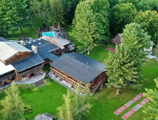 Summit Lodge hotel detail image 4