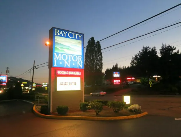 Bay City Inn hotel detail image 2