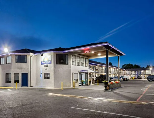 Days Inn by Wyndham Lakewood South Tacoma hotel detail image 4