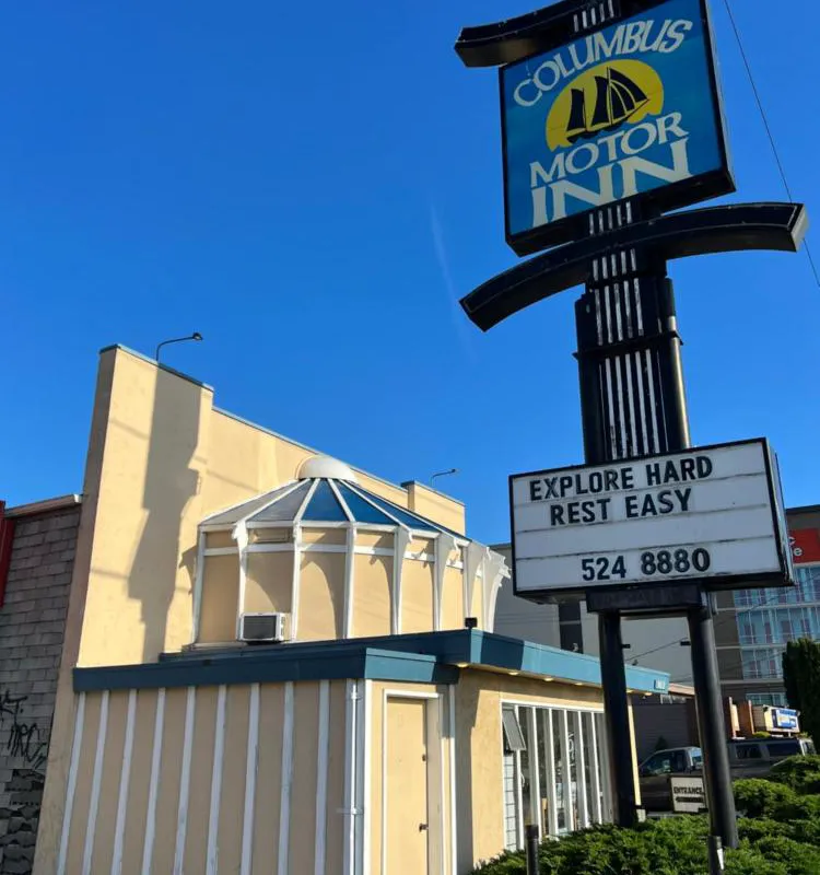Columbus Motor Inn hotel hero
