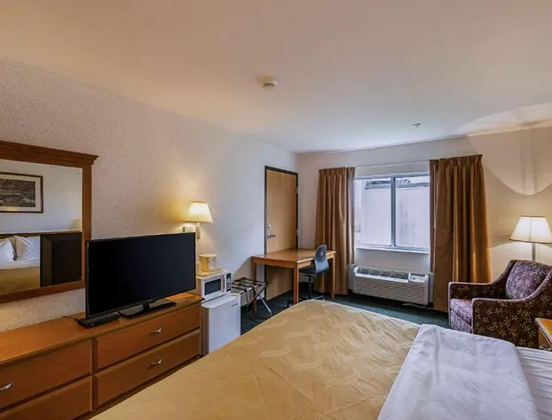 Quality Inn & Suites Belmont - Platteville hotel detail image 3