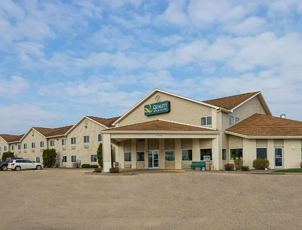 Quality Inn & Suites Belmont - Platteville hotel detail image 1