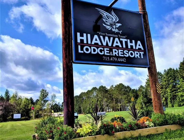 Hiawatha Lodge Inn hotel detail image 4
